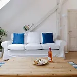 Appartement Bright Loft Next To The Ruin Pubs Free Airconditioner Free Coffee For Long Therm