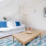 Apartament Bright Loft Next To The Ruin Pubs Free Airconditioner Free Coffee For Long Therm