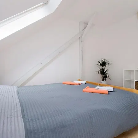 Bright Loft Next To The Ruin Pubs Free Airconditioner Free Coffee For Long Therm * Budapešť