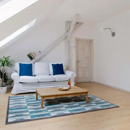 Bright Loft Next To The Ruin Pubs Free Airconditioner Free Coffee For Long Therm Budapešť